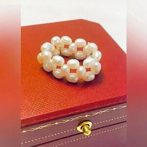 Very stylish freshwater pearls ring  💍🌸
